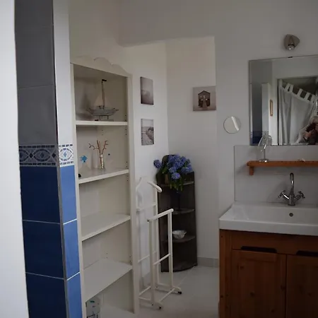 Les De Kerzerho Bed & Breakfast *
